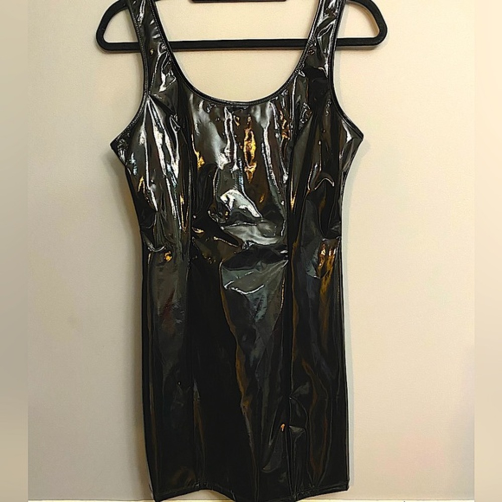 Shiny black dress 💋💋💋 NWOT
